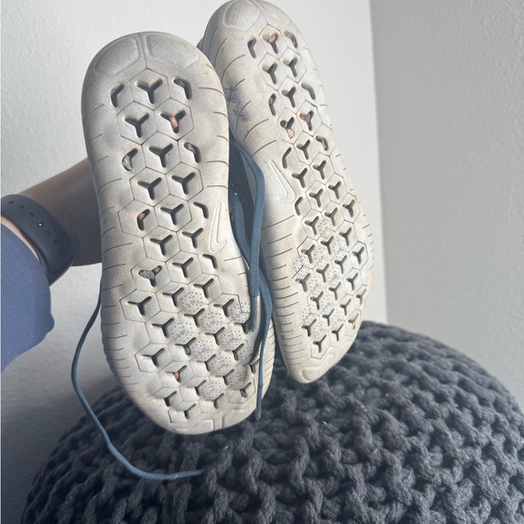 Nike Blue Knit Running Shoes - Picture 5 of 7